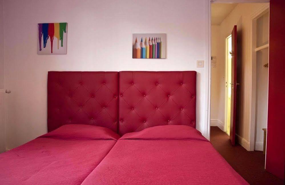 Logis Hotel Restaurant De La Poste Pontgibaud Dış mekan fotoğraf