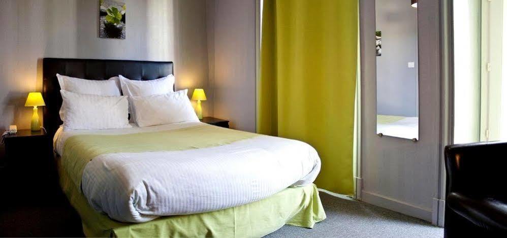 Logis Hotel Restaurant De La Poste Pontgibaud Dış mekan fotoğraf